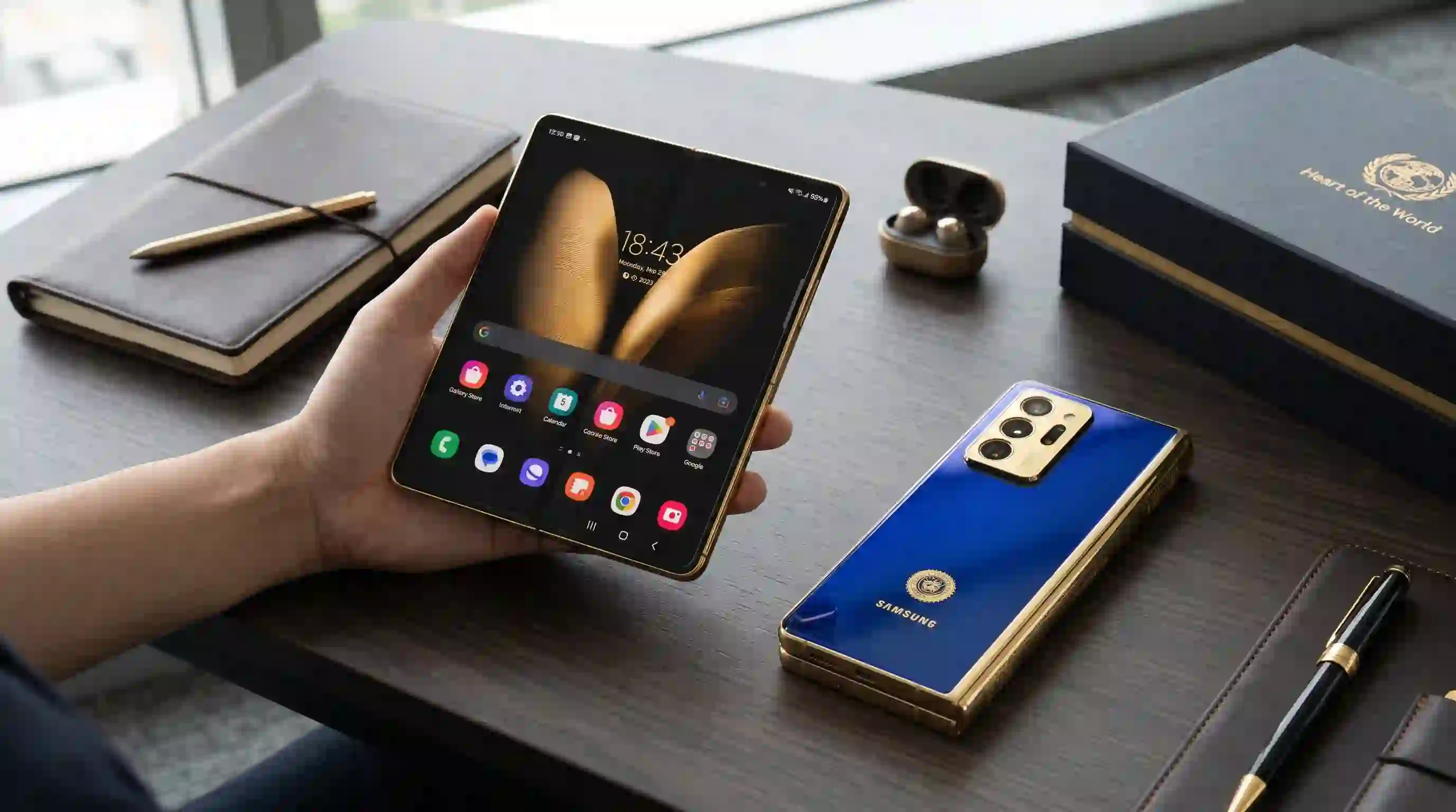 Samsung W27 Foldable Launched in China With Gold and Sapphire Royal Blue